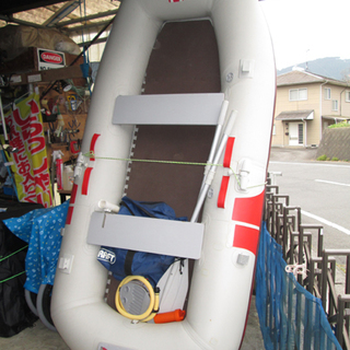 最終価格！中古ゴムボート(直接引取り限定）フットポンプにヒビ割れ...