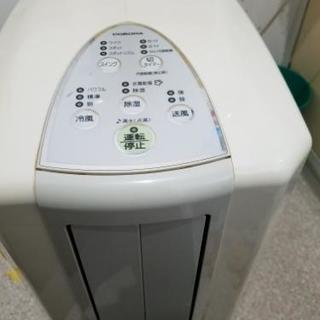 コロナ　除湿機　衣類乾燥機　冷房