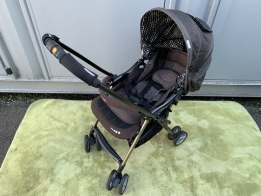 値下げ！コンビ☆軽量＆ハイシート☆両対面 ベビーカー☆メチャカルファーストα エッグショック BB-400 ☆ スプラッシュブラック ☆清掃済み☆状態良い方です^ ^