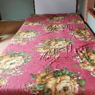 マットレスと寝具の画像