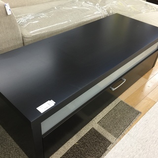 Bo Concept ボーコンセプトのテレビボード ブラックで重厚です！