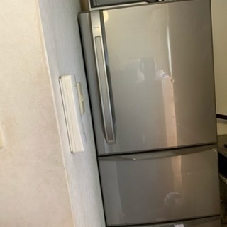 ２009年東芝339L冷蔵庫です。の画像