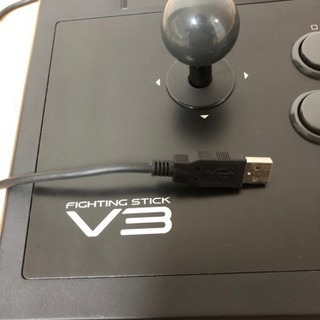 ホリ ファイティングスティックV3 HORIの画像