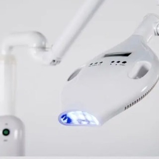 美品】最終値下げ！セルフホワイトニング機械＋備品セット！