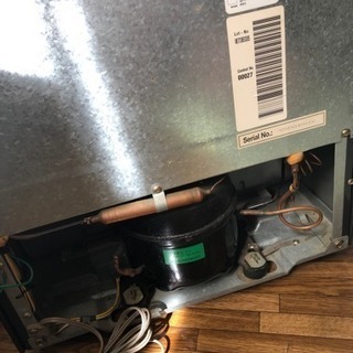 [取引完了しました]冷凍庫付きワンドア冷蔵庫差し上げます。の画像