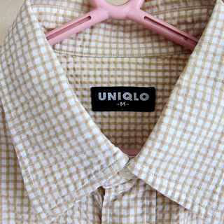 UNIQLOメンズ半袖シャツMの画像