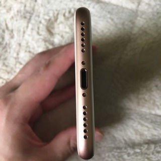 iPhone8 64g ゴールド SIMフリー の画像