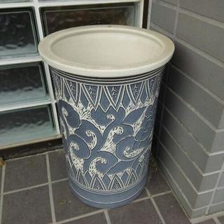 中古  傘立て  陶器製     幅31  奥行31  高さ47...