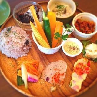 [池袋13時]本日ランチ一緒に行きませんか(^-^) − 東京都