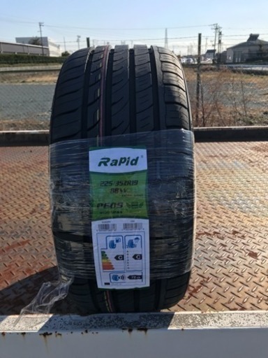 ⭐︎225/35ZR19 新品！未使用！⭐︎