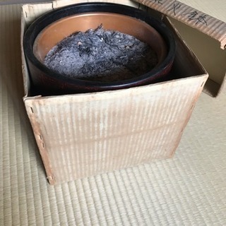 丸火鉢 木製 塗り レトロ  灰入りの画像