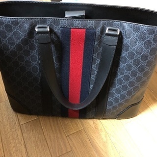 GUCCI GGスプリームトートバッグ