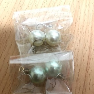 ピアスまとめ売りの画像