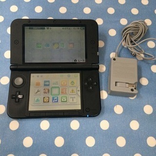 赤い3DSの画像