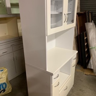 美品！食器棚 超お買い得！の画像