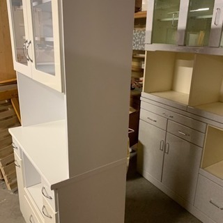 美品！食器棚 超お買い得！の画像