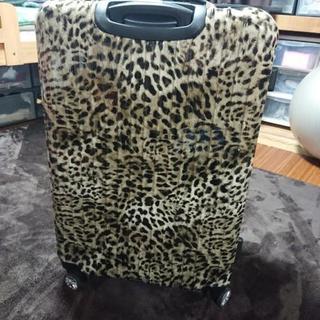 ヒョウ柄大型キャリーバッグ