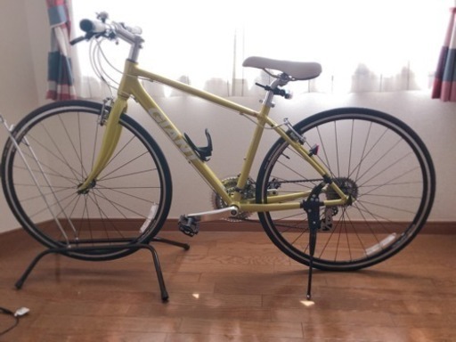 GlANT クロスバイク エスケープ R3