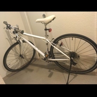 GIANT】クロスバイク エスケープ白＆空気入れ【中古】