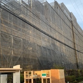 くさび式足場(信和Aタイプ)の工事スタッフの画像