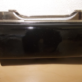 エナメルのハンドバッグの画像