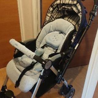 アップリカのベビーカー ソラリアの画像