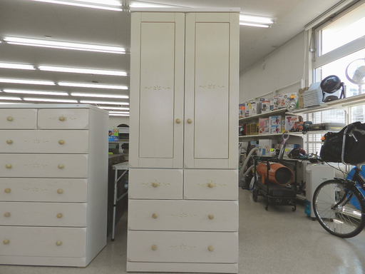 カントリー調 洋服ダンス ワードローブタンス 木製 白  ☆ PayPay(ペイペイ)決済可能 ☆ 札幌市 北区 屯田