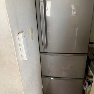 ２009年東芝339L冷蔵庫です。の画像