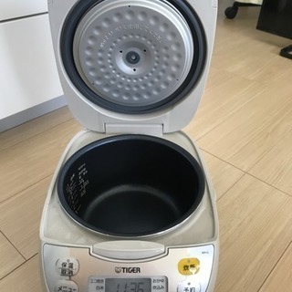 【炊飯器】TIGER製 引き取ってくれる方探してます。の画像
