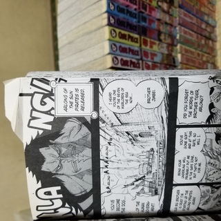 英語学習用に♪　漫画 One Piece 英語版　1巻～64巻セット　 ”世界で1番売れてる漫画 『One Piece』で英語の勉強を！”　comic, manga, English paperback, graphic novelの画像