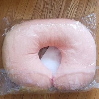 新品 色あせ有り 授乳クッション 赤ちゃんにもの画像