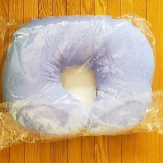 新品 色あせ有り 授乳クッション 赤ちゃんにも パープルの画像