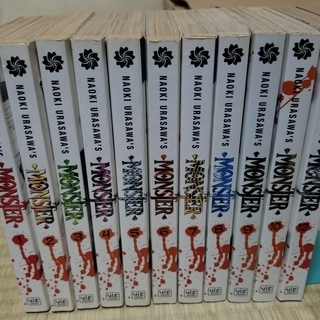 英語の勉強用に♪　中古　漫画　『MONSTER』　英語版 1~1...