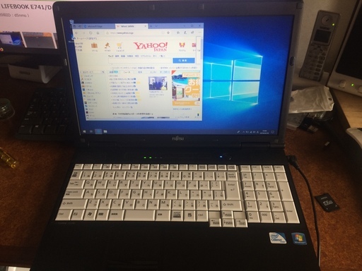 富士通 LIFEBOOK A561/DX  美品です。 Windows１０Pre 64ビット　テンキー付き