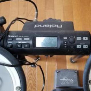 電子ドラムセット&アンプの画像