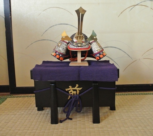 【格安】豆兜 コンパクト ミニ 兜飾り  暁山作 趣味 日本 お土産 海外 プレゼント