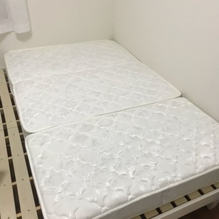 【値下げしました】マットレス セミダブル 【引き取りのみ】