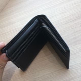 新品 二つ折り財布の画像