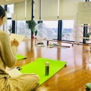 【ヨガインストラクター基礎トレーニングコース】