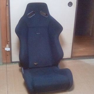 セミバケットシート