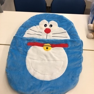 ドラえもんのお昼寝毛布の画像