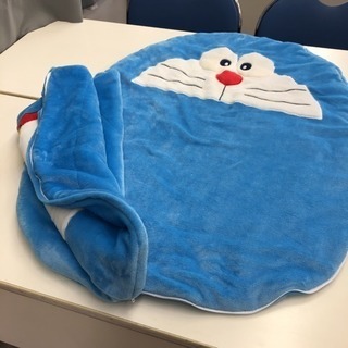 ドラえもんのお昼寝毛布