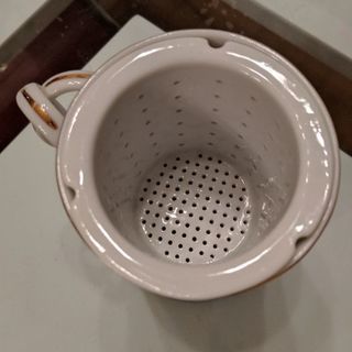 ロイヤルアーデン 茶こし付マグカップの画像