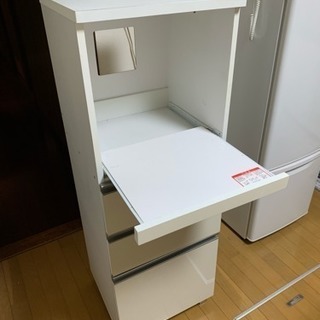 食器棚の画像