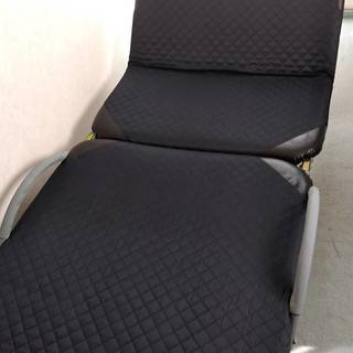 折りたたみベットの画像