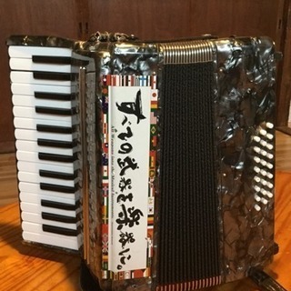 アコーディオンの画像