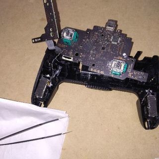 ニンテンドースイッチ　プロコン修理