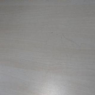 IKEAテーブルの画像