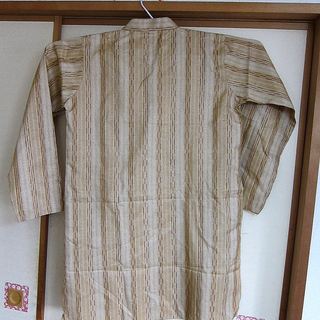 ０円！涼しげなシャツ インドで衝動買い!の画像