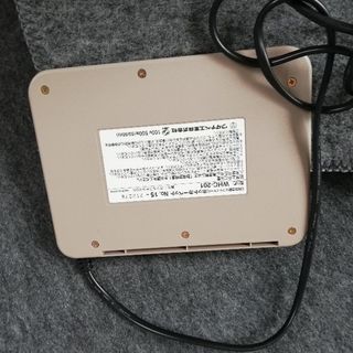 無料であげます！折りたたみローテーブル、ラグ